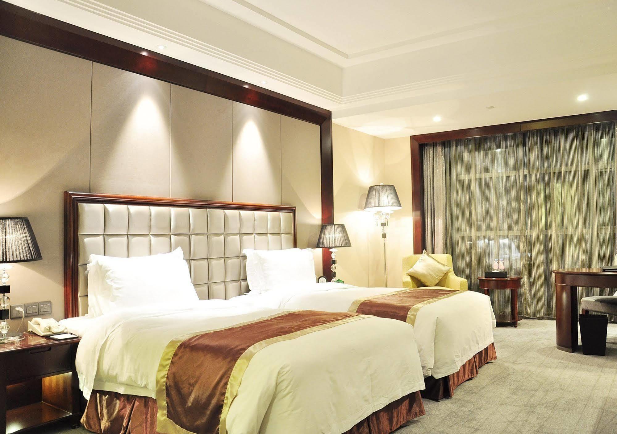 Shenzhen Baohengda International Hotel Zewnętrze zdjęcie