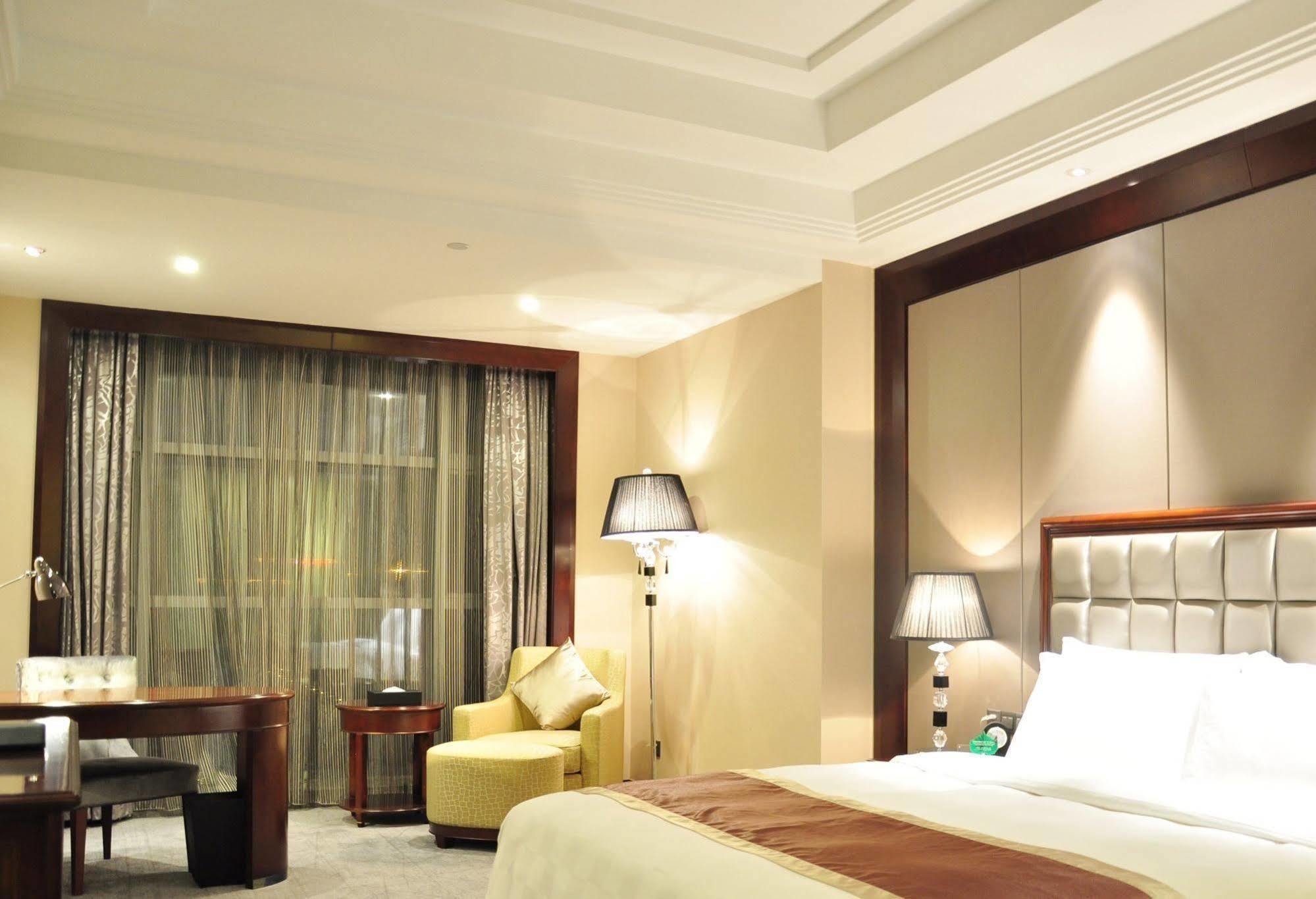 Shenzhen Baohengda International Hotel Zewnętrze zdjęcie
